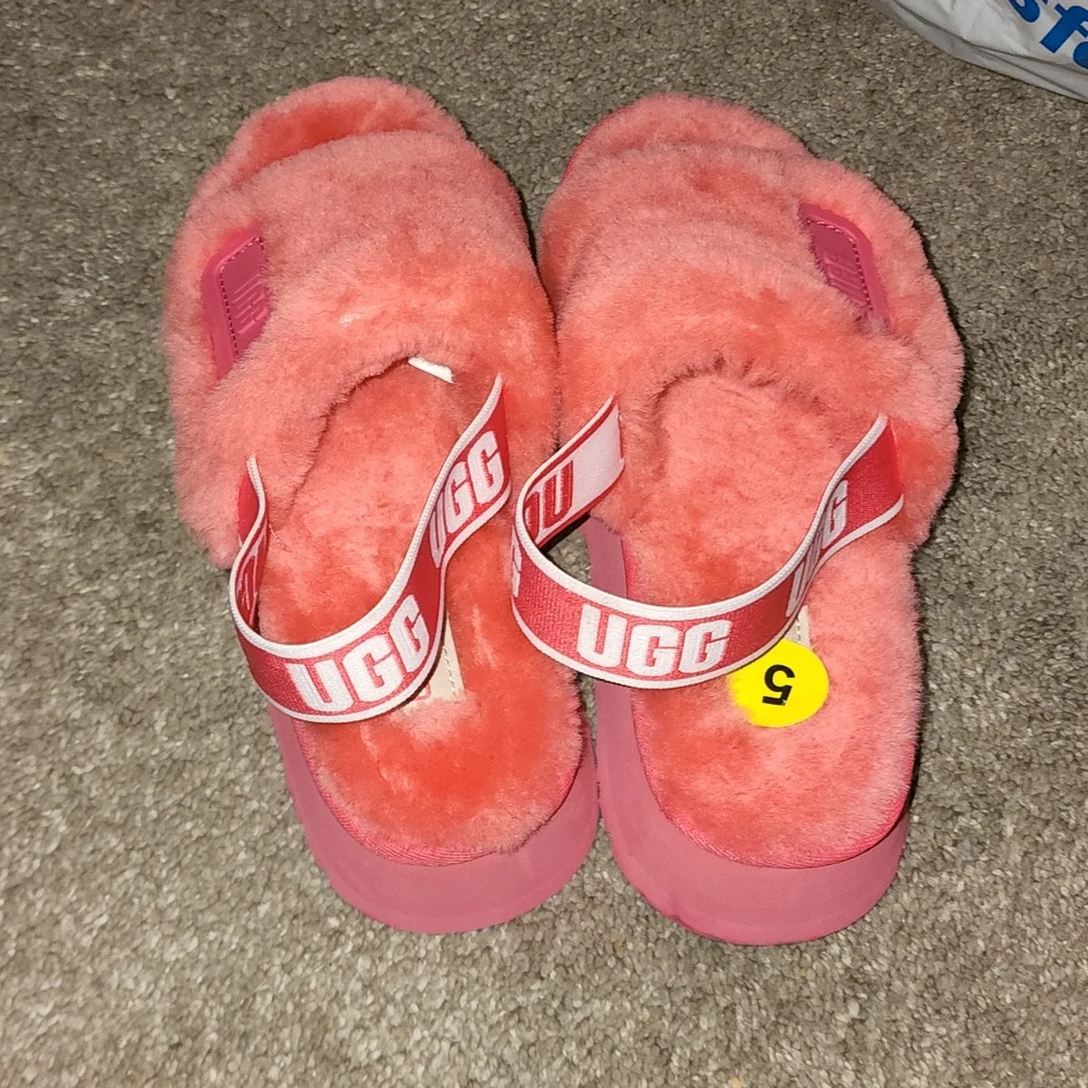NWOT UGG Disco Slide